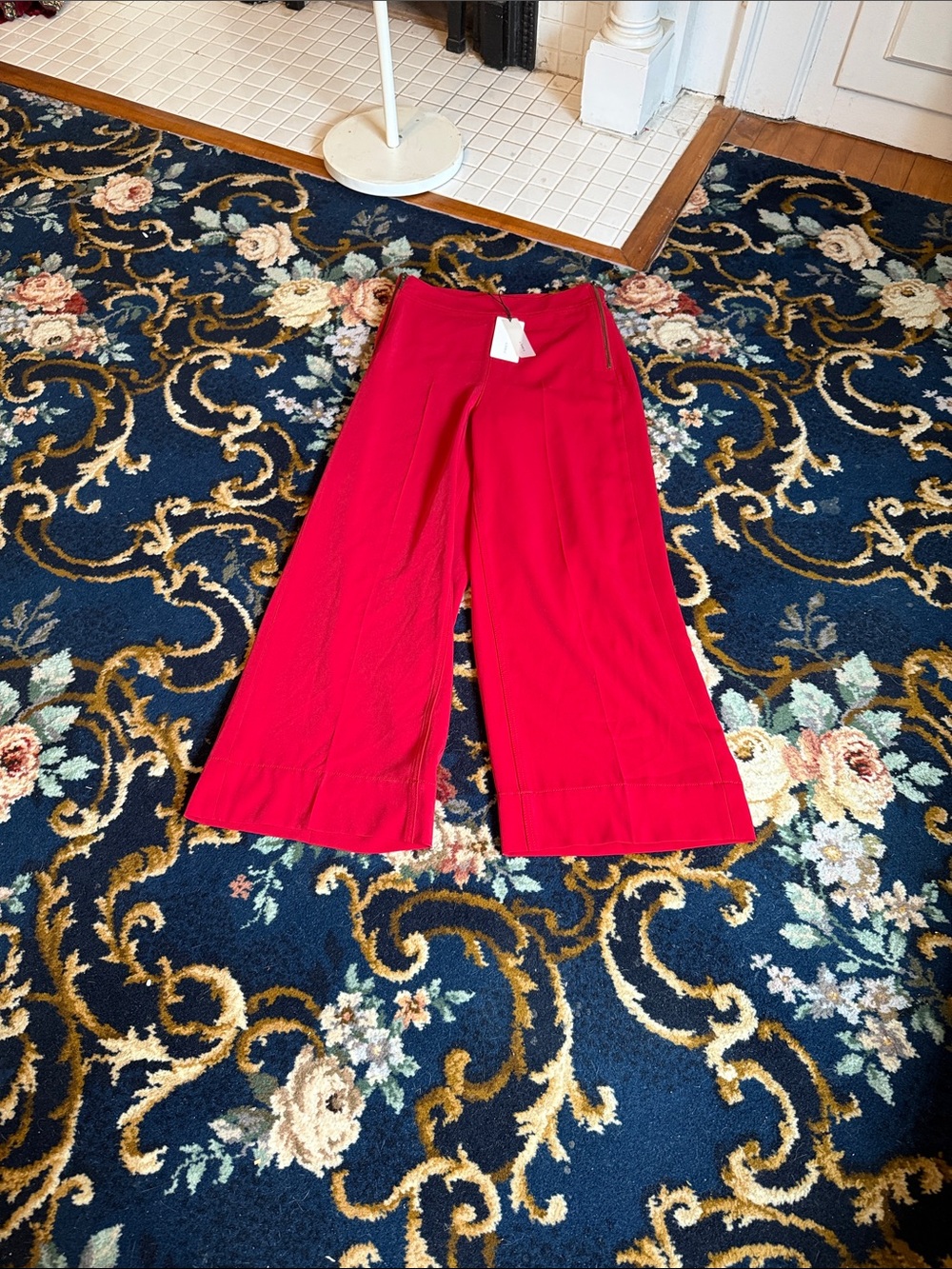 a loves a Wide-Leg Crop Pants in Vibrant Red-NWT- retail 129